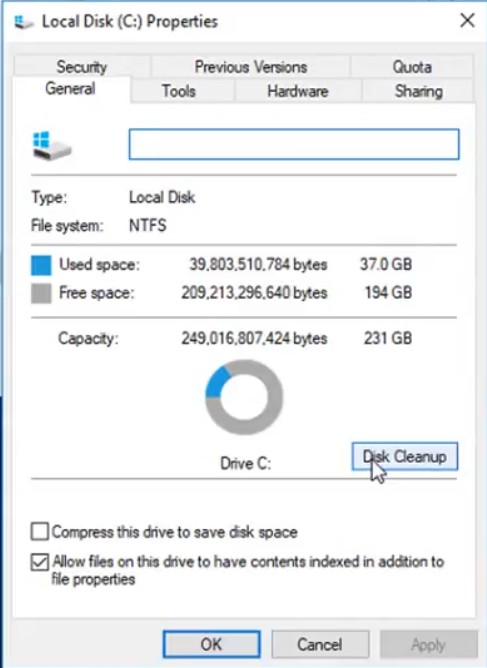 Bạn chọn Disk Cleanup để vào xóa WIndows.old